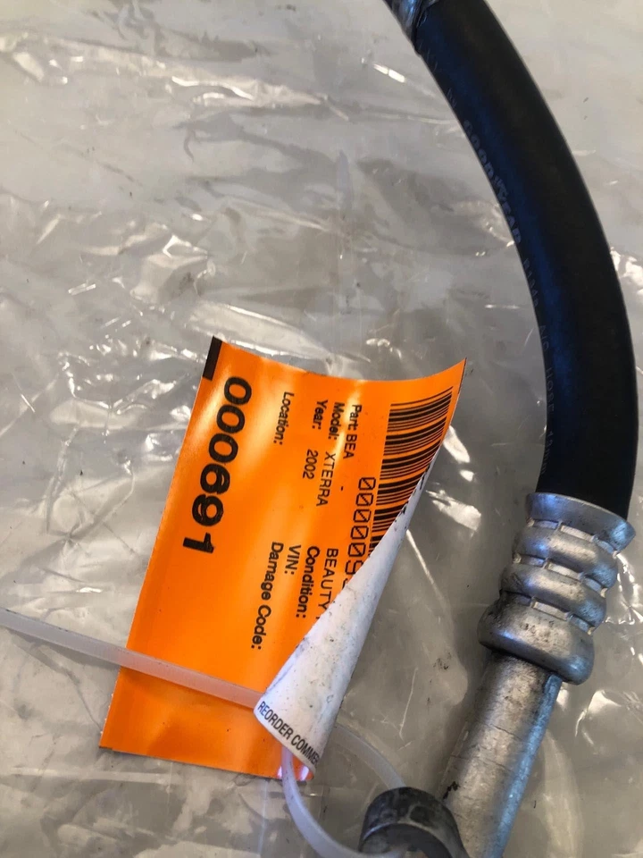 2002 NISSAN XTERRA SE A/C Refrigerant Discharge Hose 3.3 Liters  6 Cylinder - Image 2 of 4