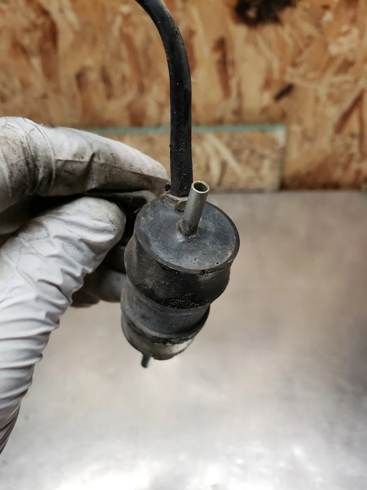 77 78 79 80 Toyota Celica Corona Válvula de conmutación de vacío VSV 89570-35030 20R OEM Foto 3 de 4