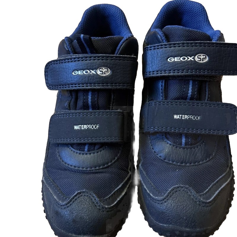 Geox Boys Navy /BlackAnkle Boots 13Medium (D) . Waterproof, Perfect Condition