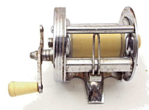 VINTAGE OCEAN CITY 1610 BAIT CASTING FISHING REEL USA