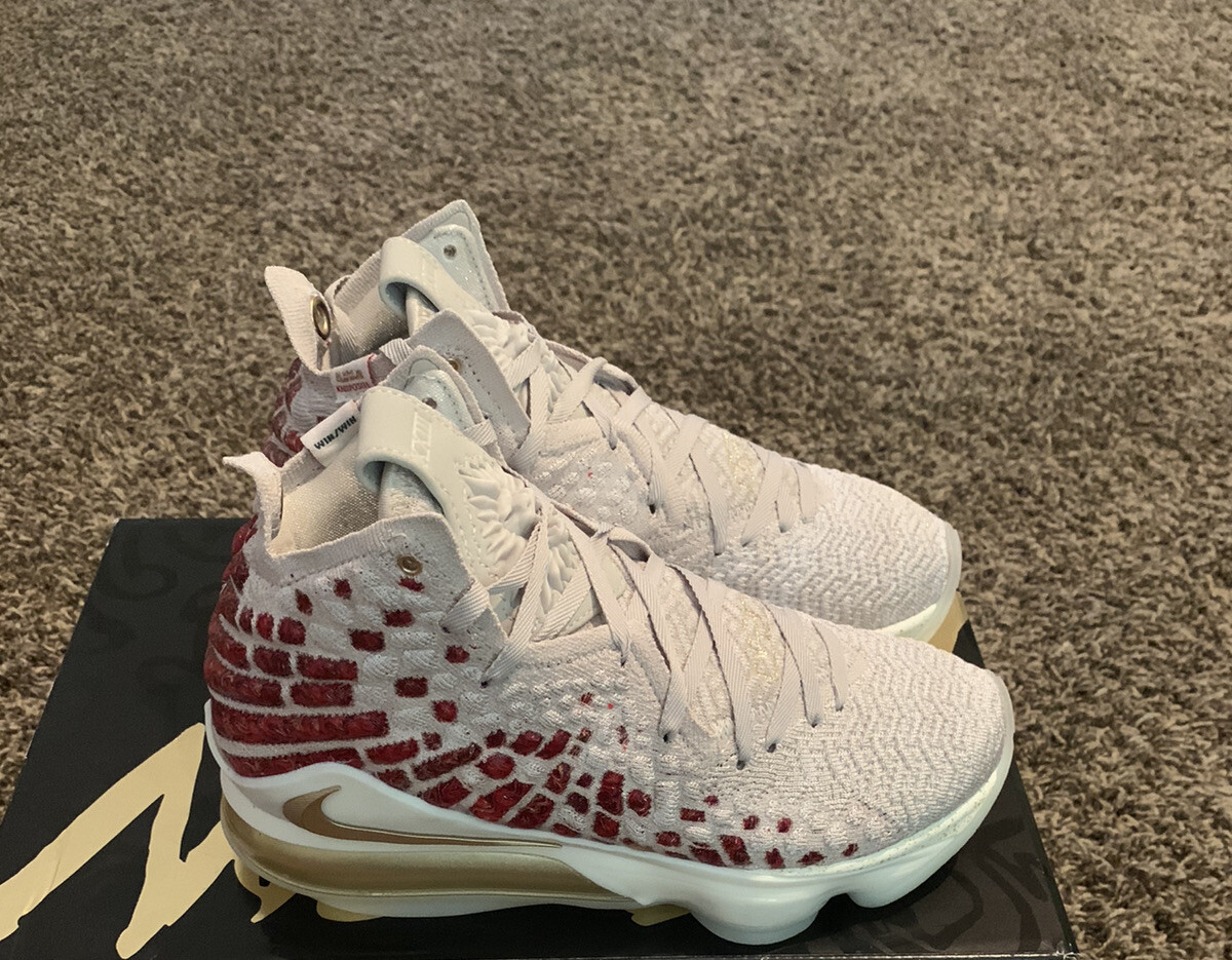 Nike Lebron VXII 17 Win Win Harlem Fashion Size 5 Nike LeBron 17 XVII WIN WIN On Foot - YouTube main image 4