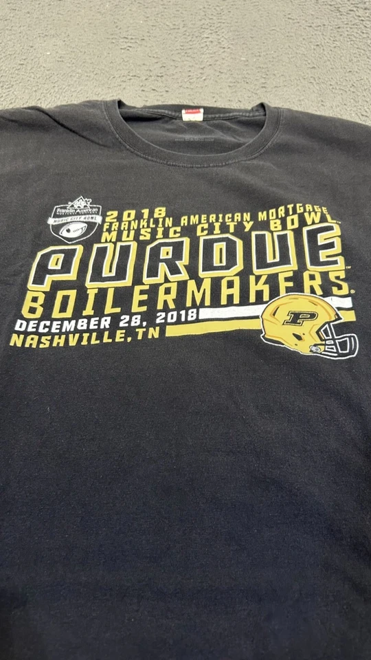 Camiseta Purdue Boilermakers 2018 Music City Bowl Negra Talla XL Algodón Gildan Foto 2 de 4