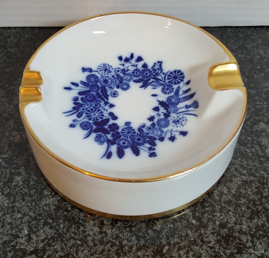 Vintage Gerold Porzellan Blue And White Porcelain Ashtray Made In West 