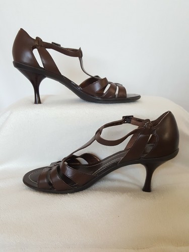 Nine West Women's Sz 7.5M Strappy Brown Leather Ankle Wrap Heeled Sandals. (D - Picture 8 of 9