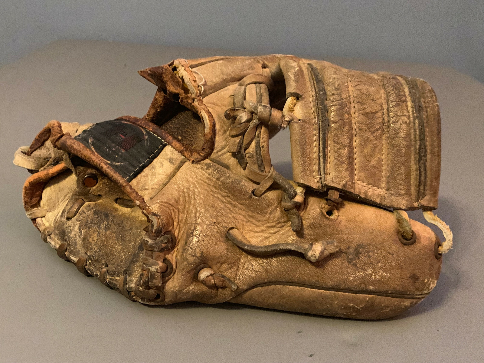 VINTAGE Professional Model Baseball Mitt Glove Finger Lock Laces eBay