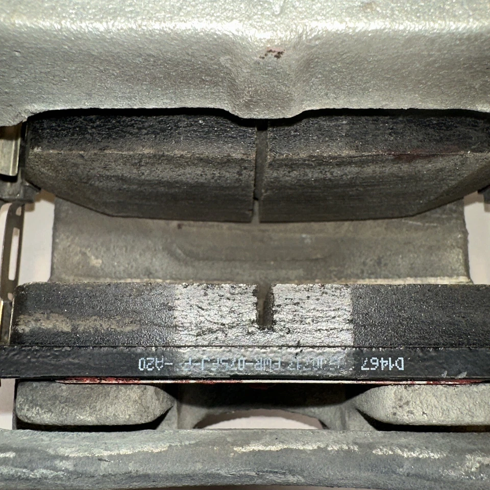 Chevrolet Volt 2011-2015 tracción delantera derecha lado del pasajero ABS pinza de freno OEM Foto 2 de 4