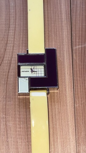 Nixon Metropolitan The Loft Watch Vintage Abstract Cubist Timepiece 30 mm - Picture 2 of 10