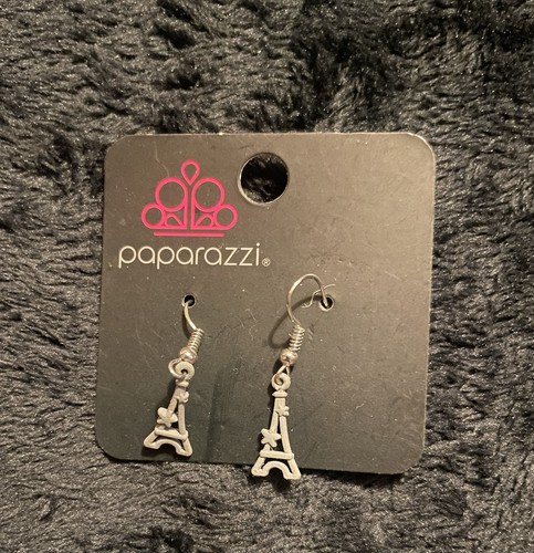 NWT Lovely Ladies Paparazzi Costume Jewelry Set Earrings Eiffel Tower France