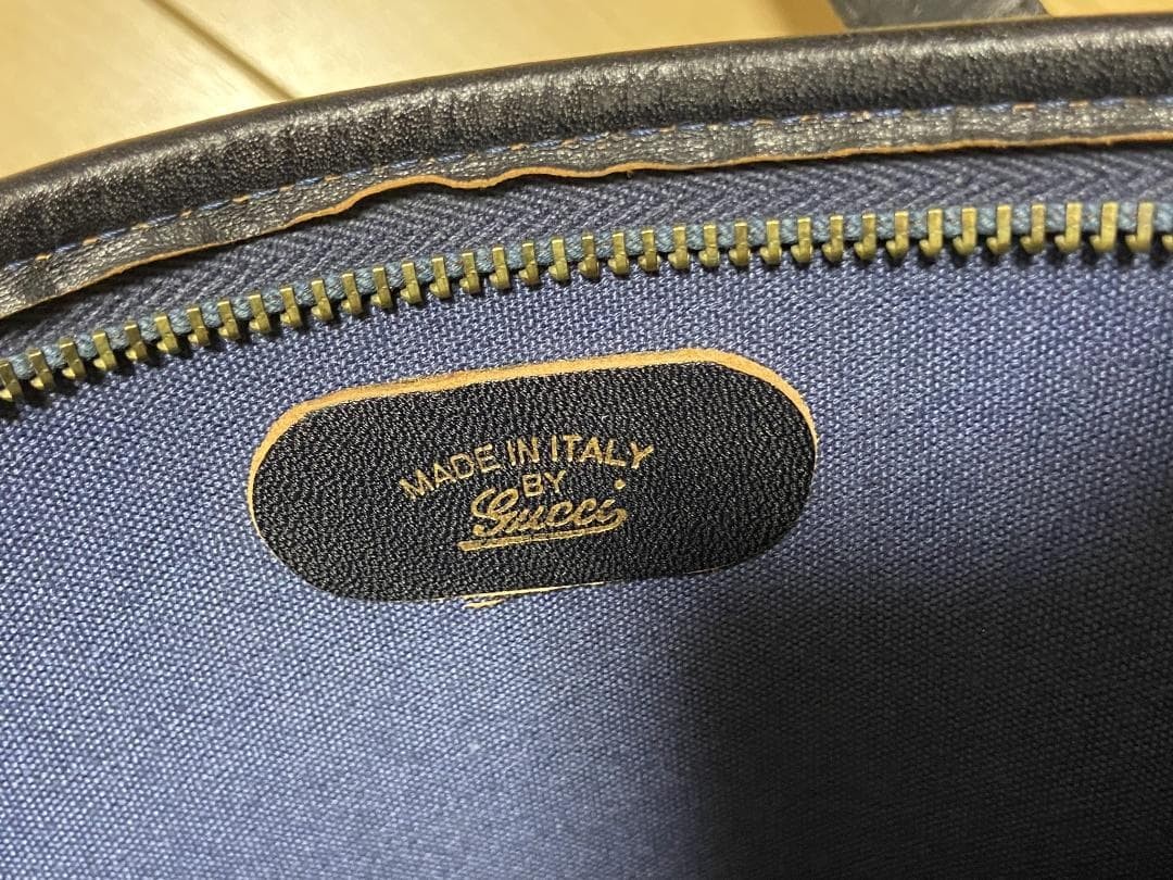 GUCCI Vintage GG Supreme Tote Blue Leather 1970s Rare Gold Triangle Plaque thumbnail 8