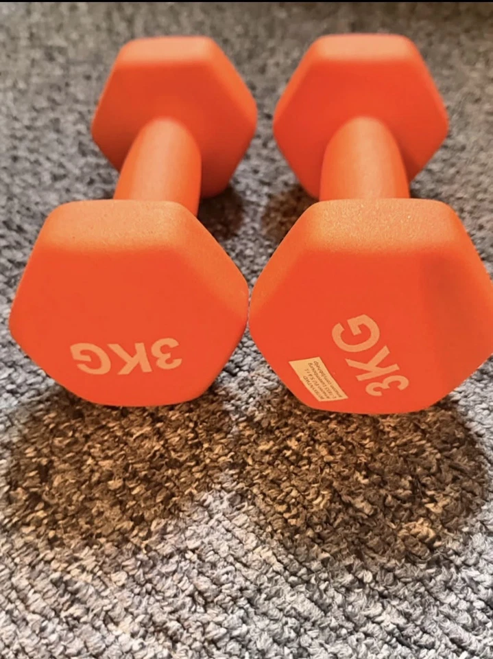 Amazon Basics Neoprene Dumbbell Pair, photo 3 of 5