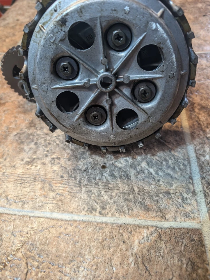 Yamaha XS400 1980 embrague transmisión piñón Foto 3 de 4