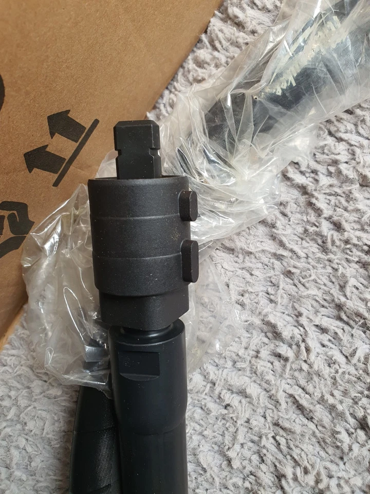 Milwaukee FUEL™ Concrete Vibrator 2.1M (7') Flex Shaft - Image 2 of 4