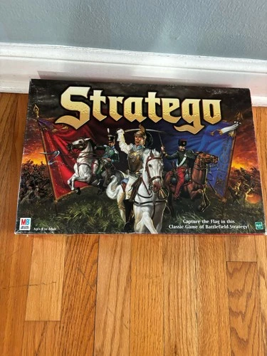 VINTAGE 1999 Stratego Game - Milton Bradley Complete Excellent Condition!