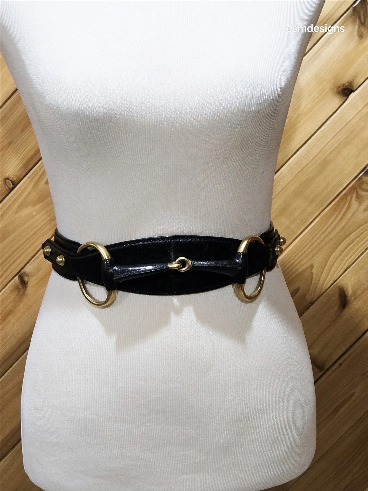 Gucci — Gucci Vintage Black Horsebit Buckle Belt 32