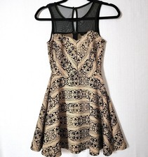 Trixxi Clothing Company Mini Dress Womens Sz S Sleeveless Beige & Black