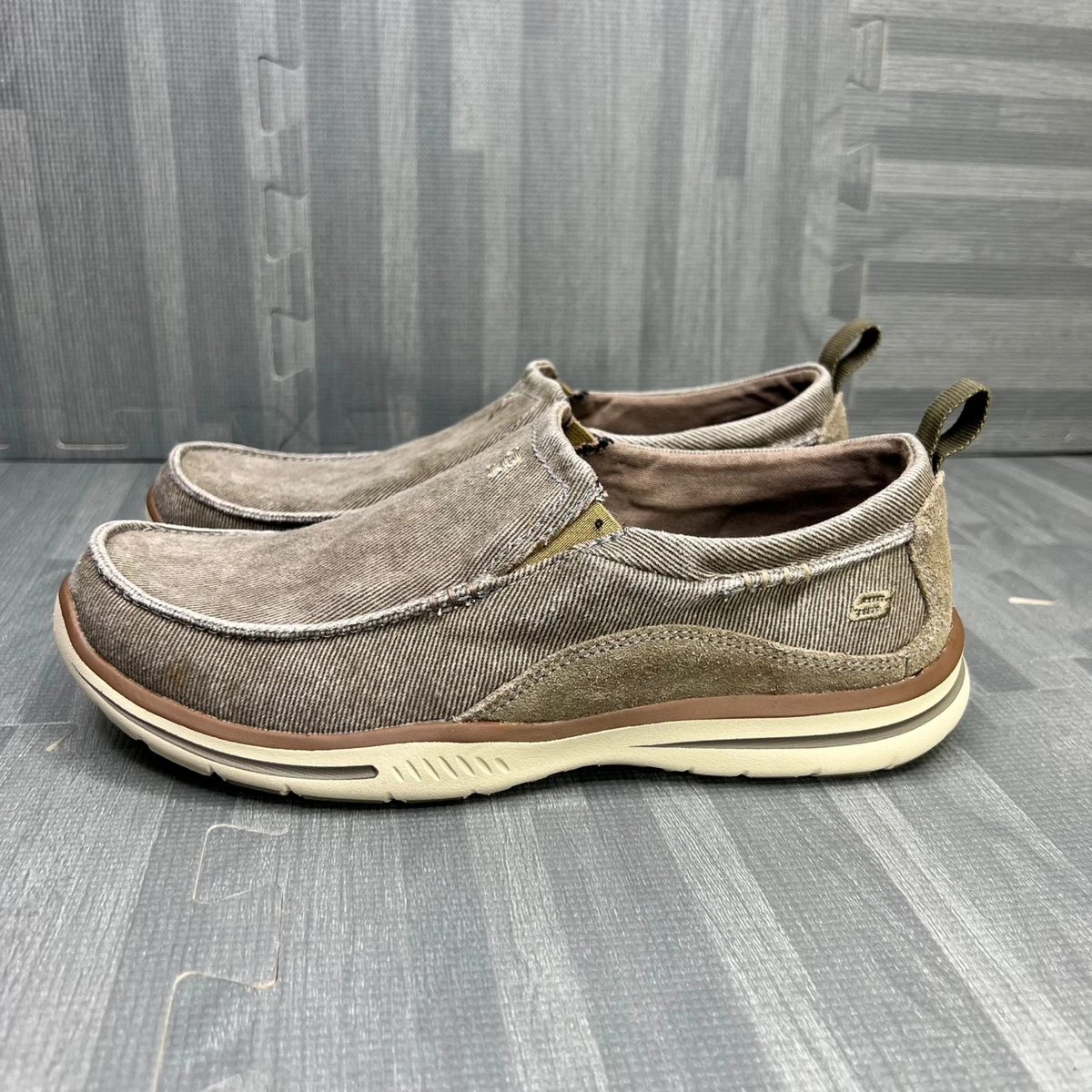 Skechers sales drigo taupe