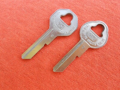 2 CHEVY BUICK PONTIAC OLDSMOBILE GM NOS (C) & (D) KEY BLANKS 1968
