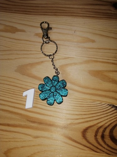 Schlüsselanhänger, keyfinder, Blume,schwarz, türkis, lila, blau, Glitzer - Bild 2 von 5