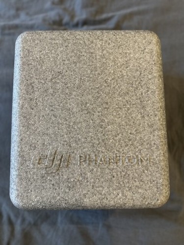 DJI Phantom 4 4K Camera Drone - White - Picture 10 of 11