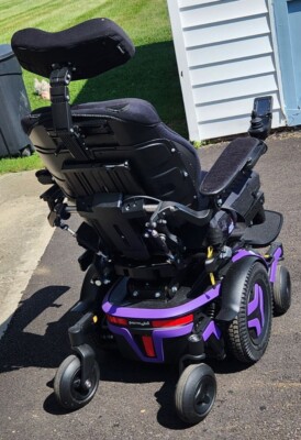 Electric wheelchair