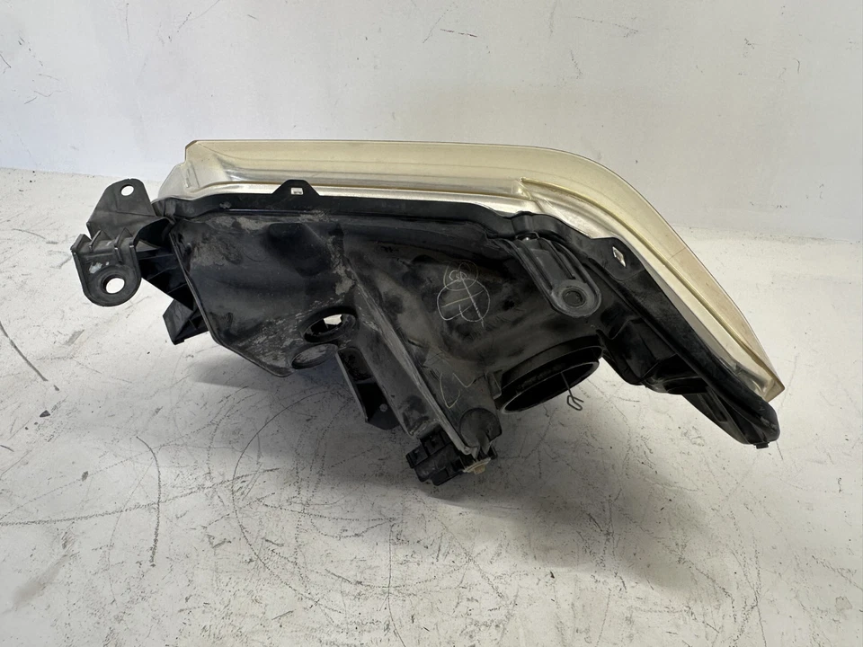 Faro pasajero derecho derecho dañado Toyota Tundra 2014-2017 81110-0C101 OEM Foto 3 de 4