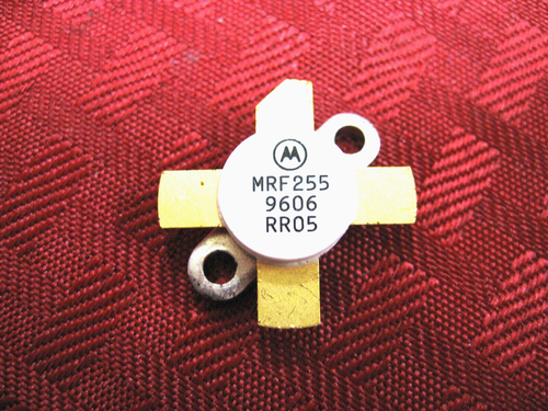 1 STCK. Motorola MRF255 RF TRANSISTOR N-KANAL BREITBAND RF POWER FET USA Verkäufer! - Bild 3 von 9