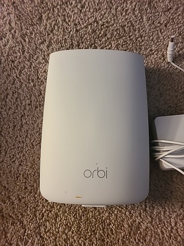 RBR50 — Orbi AC3000 Tri-band WiFi Router - Picture 2 of 3