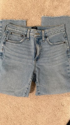 J Crew Essential Straight Light Wash Frayed Hem Jeans Womens Size 27