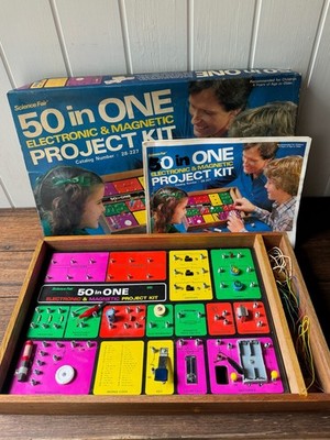 Vintage c.1970's SCIENCE FAIR 28-227 50-in-One Electronic / Magnetic Project Kit