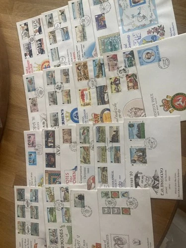 GB Isle of Man 20 different FDC covers incl £2 stamp etc