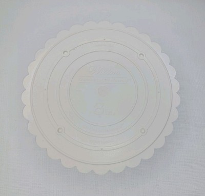 Wilton Circles Of Strength Scalloped Separator Plate 8'' For Cake Decorating