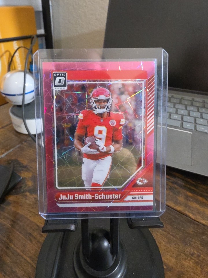 2024 Panini Donruss Optic JuJu Smith-Schuster #136 Pink Velocity Prizm /80