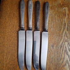 4 ANTIQUE COLLECTIBLE Knives ,9.75". HEAVY HANDLE, COMMUNITY SILVER PLATE