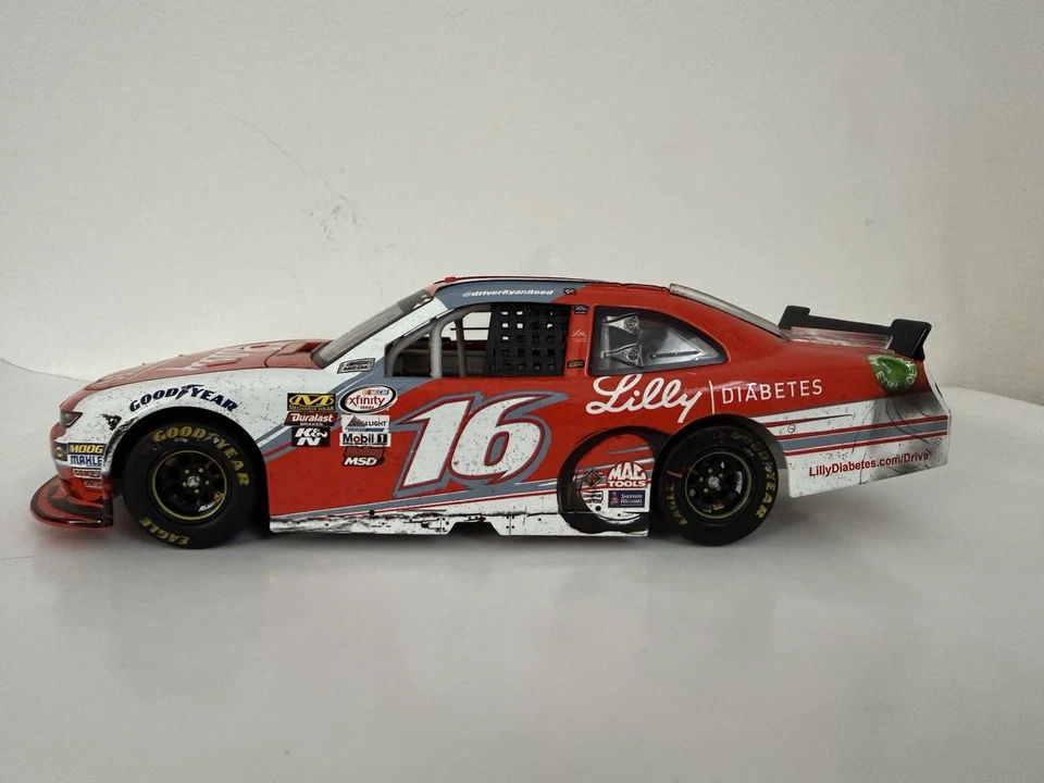 Ryan Reed #16 Asociación Americana de Diabetes/Lily 2017 Mustang Daytona victoria 1:24 Foto 3 de 4