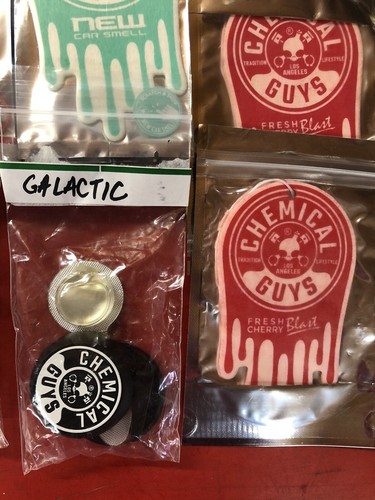 HUGE LOT OF CHEMICAL GUYS AUTO AIR FRESHENERS NEW CAR, SIGNATURE & CHERRY SCENTS - Picture 5 of 5