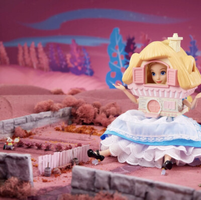 Disney Collector Alice in Wonderland Doll Mattel Creations 