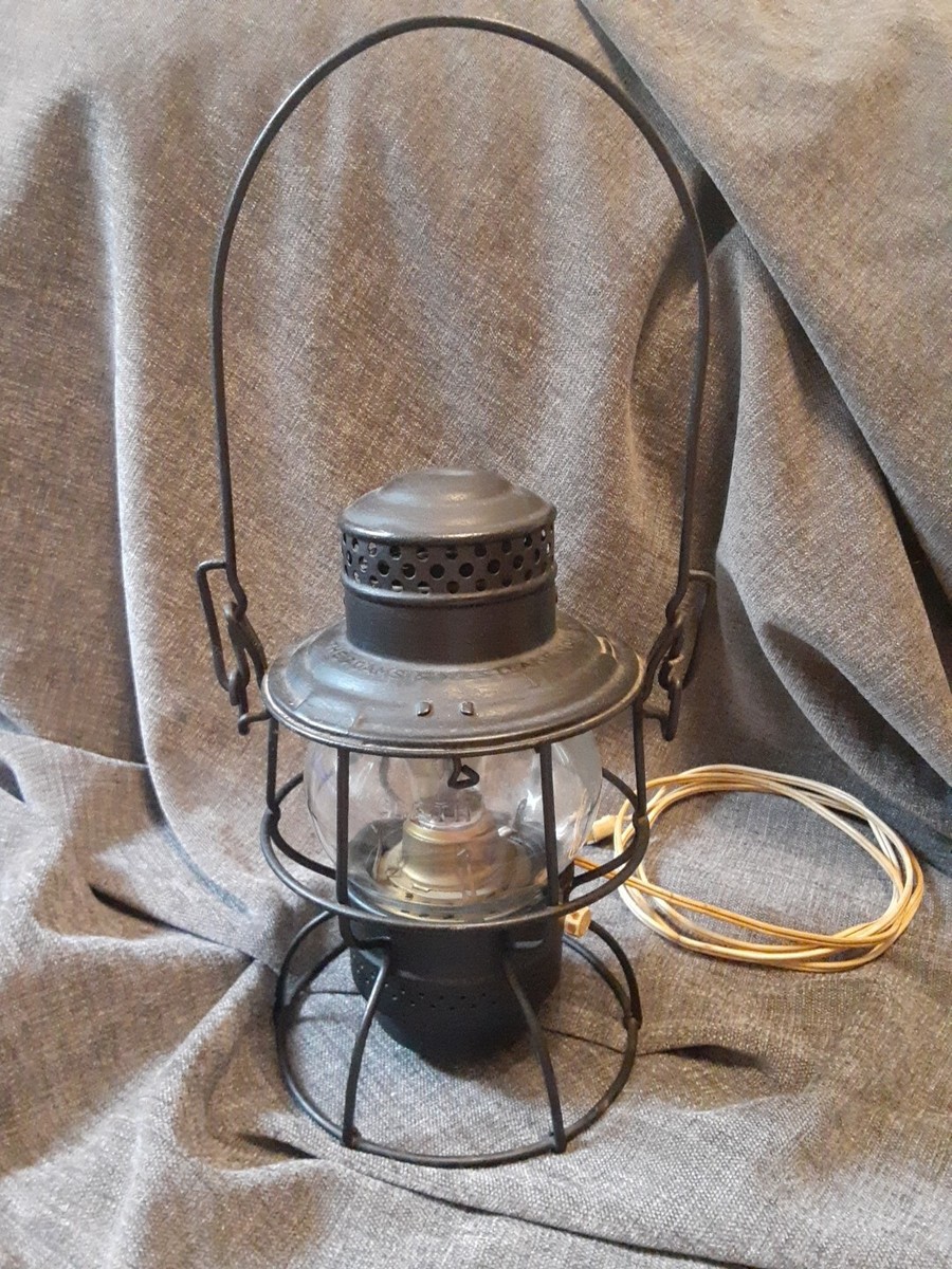 Adlake N.C & STL Railroad Lantern Canada 1921-1923 The Adams