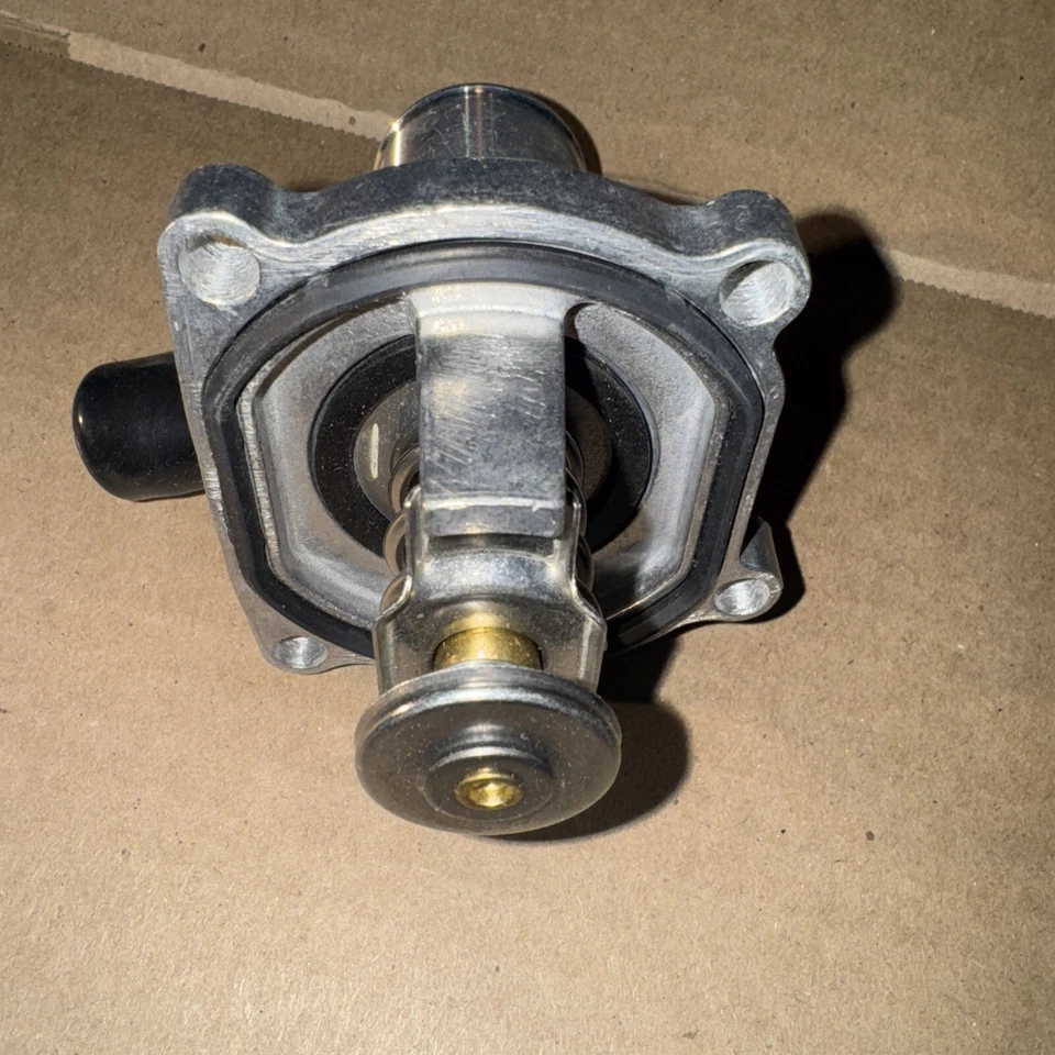 Комплект термостата охлаждающей жидкости для Chevrolet Sonic 2016-2018 годов выпуска AC Delco 92689CZ 2013 2017 - Изображение 4 из 4