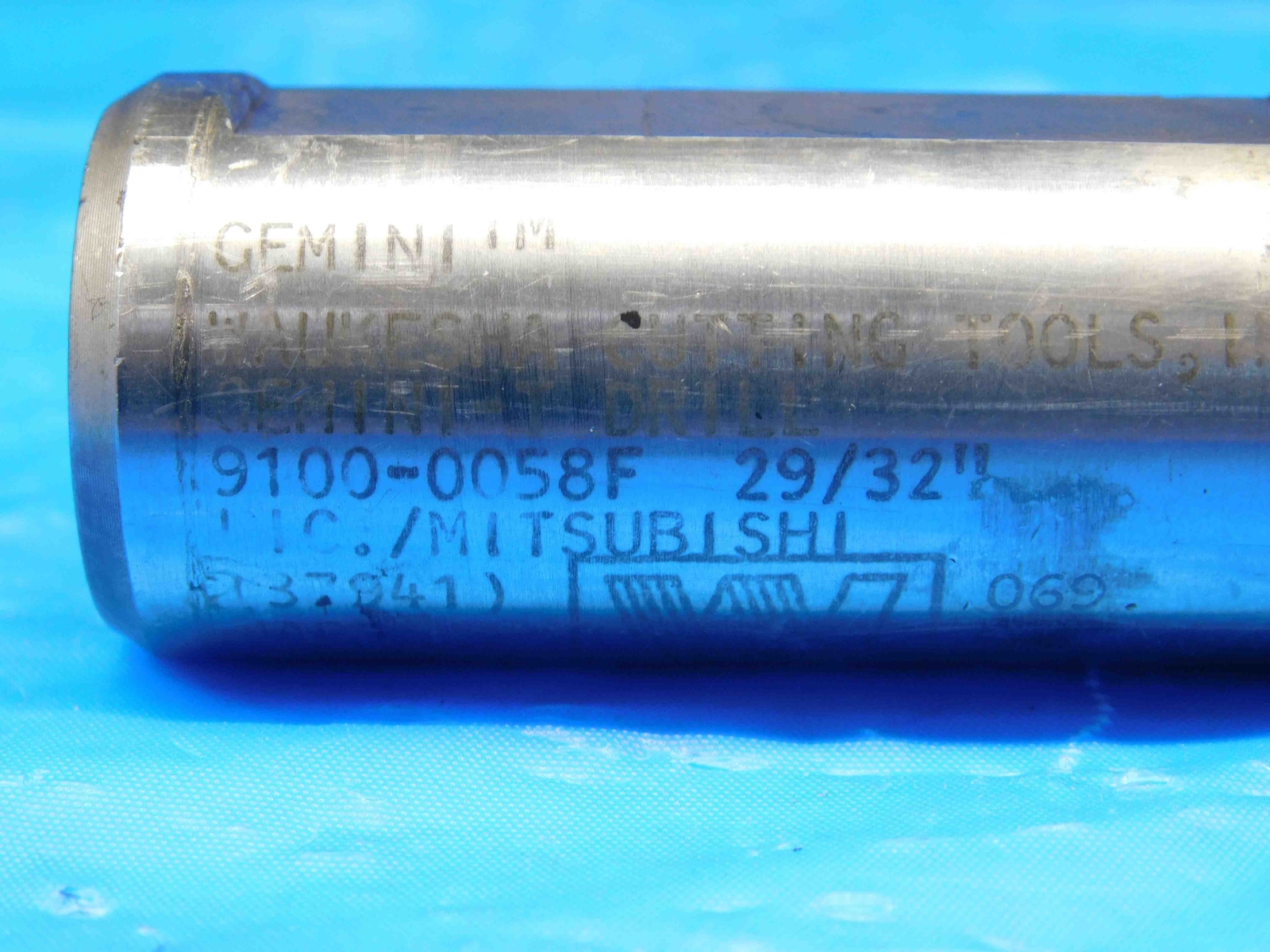 WAUKESHA CUTTING TOOLS 29/32 O.D. HSS COOLANT DRILL BIT 91000058F 1