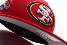 Gorra ajustada New Era San Francisco 49ers NFL Tribute gris UV