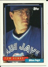 1992 TOPPS Baseball Card #451 Tom Henke BLUE JAYS (HT451-1)