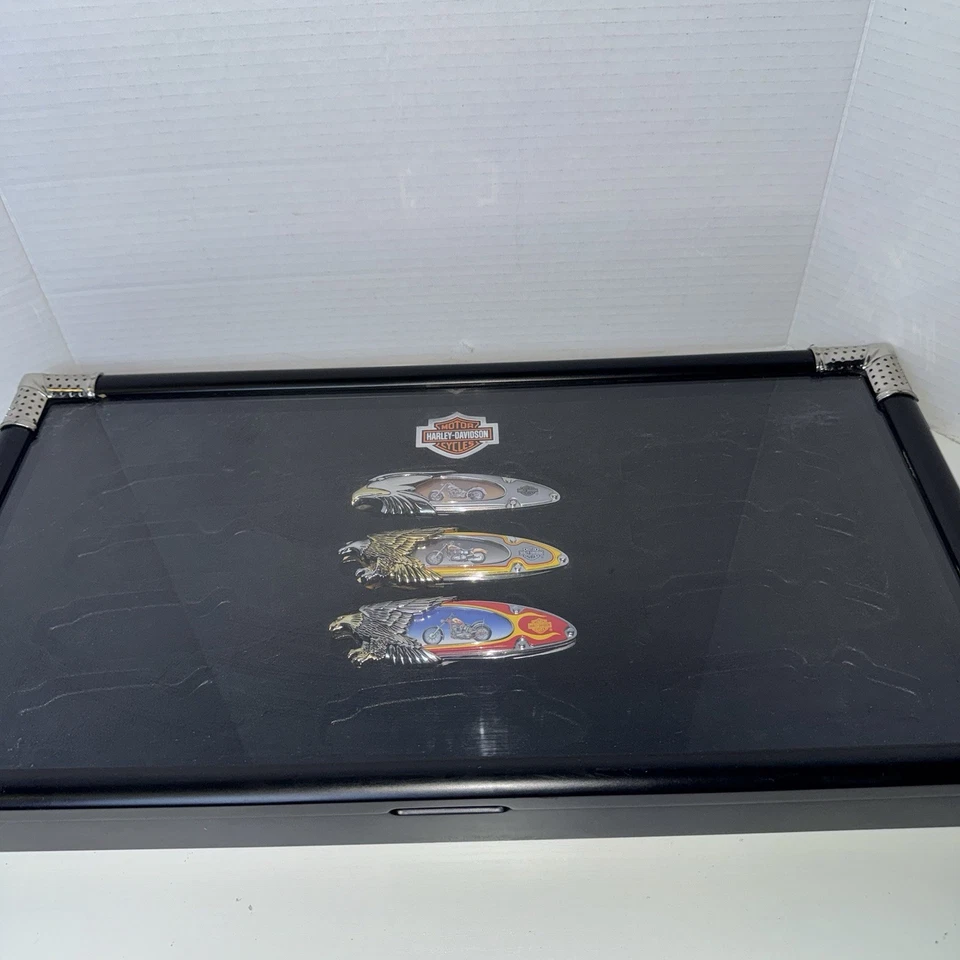 Juego de cuchillos Harley Davidson The Franklin Mint de 3 piezas con vitrina Foto 3 de 4