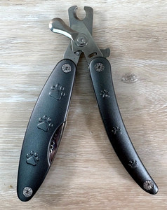 Deluxe Senstive Nail Trimmer Multi Tool for Dogs w/ Built in Comb & File