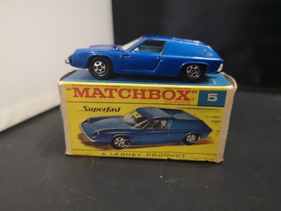 B689 - Matchbox Superfast MB5 - A LOTUS EUROPA MIT BOX