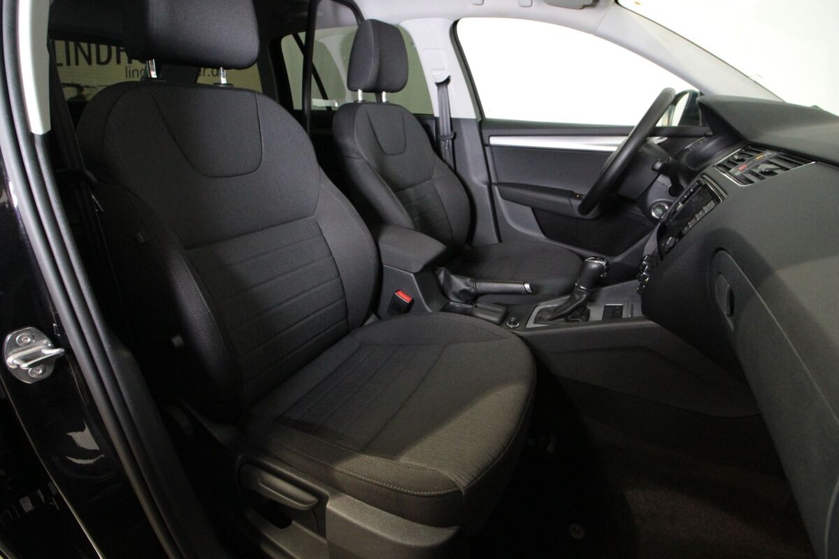 Skoda Octavia 2,0 TDi 150 Style Combi DSG Van