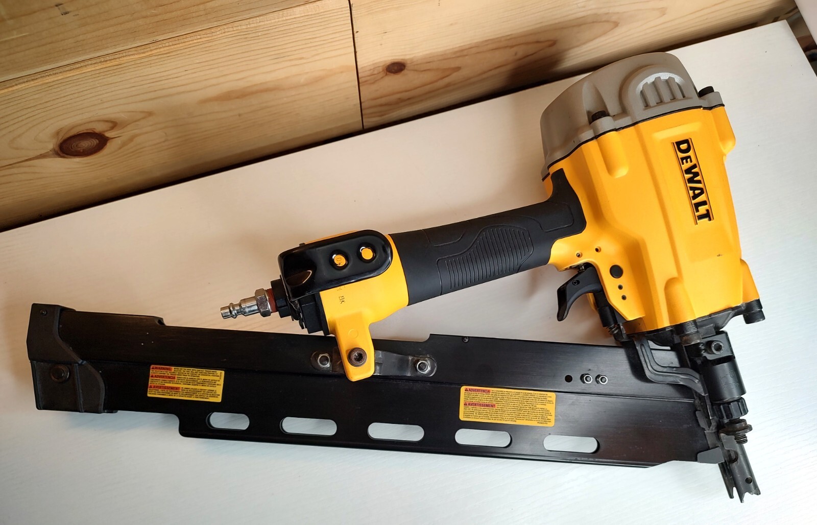 DEWALT DWF83PL Pneumatic 21Degree 31/4 in. Collated Framing Nailer eBay