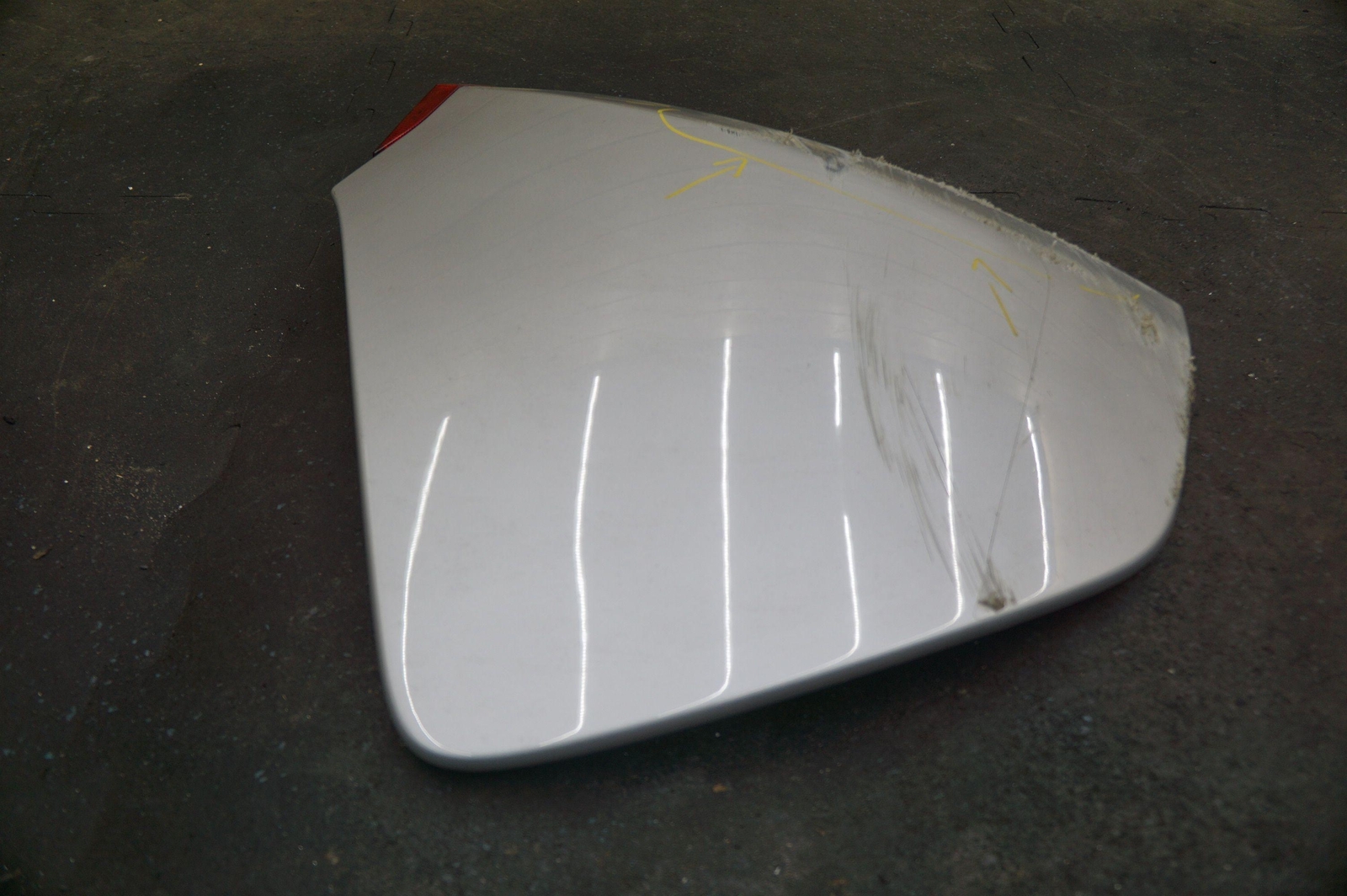 * Rear Bumper Right Passenger Side Trim Cover Panel Mclaren 570s 2017 *NOTE*