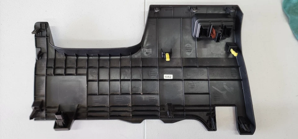 Panel de instrumentos Scion XB 2008-2015 refuerzo inferior de rodilla OEM P/N 5504512390 Foto 4 de 4