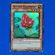 Naturia Strawberry Card HA04-EN021 Super Rare 1st Edition Yugioh