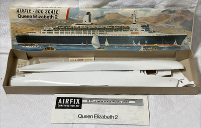 Queen Elizabeth 2 Airfix 1/600 Scale Plastic Model Ship Kit Vtg 1968